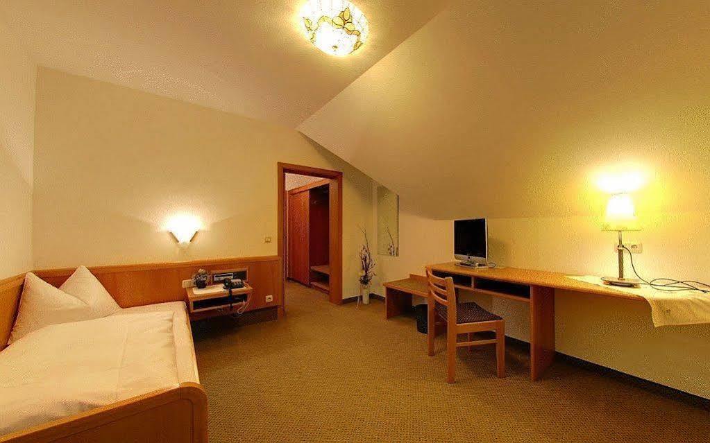Hotel Staffler Odelzhausen Dış mekan fotoğraf